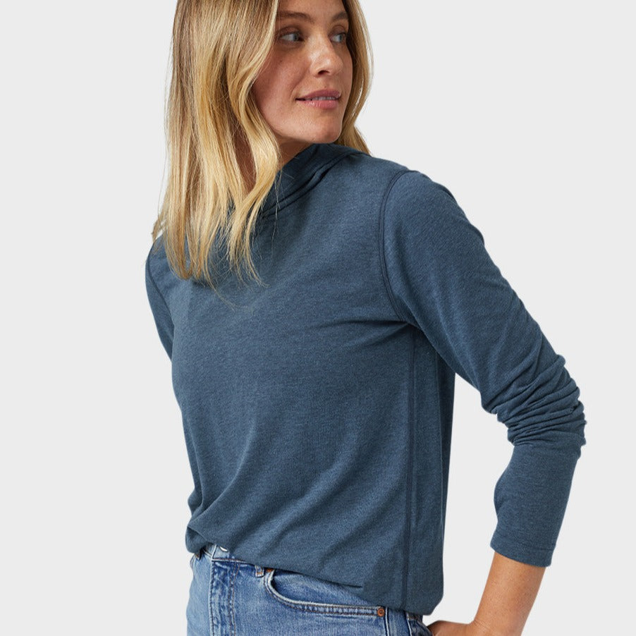 AllTrails ¡Á Stio Women's Divide Hooded Pullover - Mountain Shadow