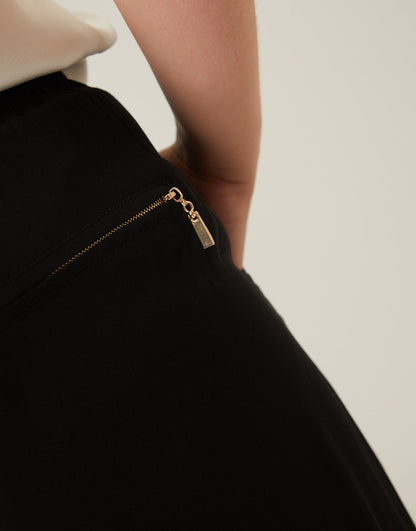Plus Size Woven Jogger Pants