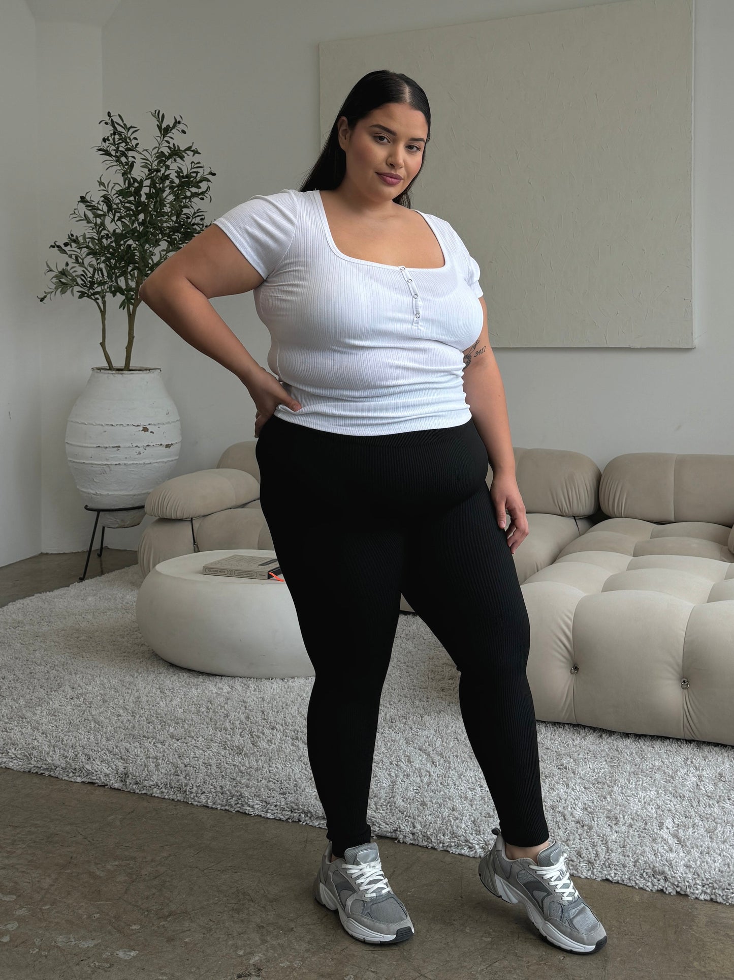 Plus Size Ribbed Leggings